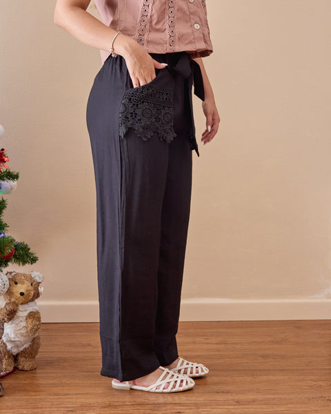 Pantalón Bolsillos Guipiur Negro