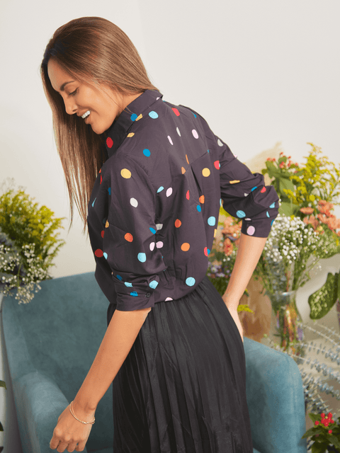 Camisa Escote en V Pepas Negro