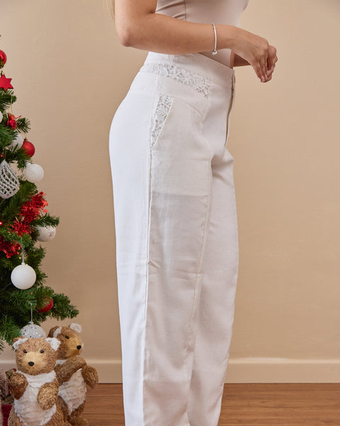 Pantalón Bolsillos Guipiur Beige