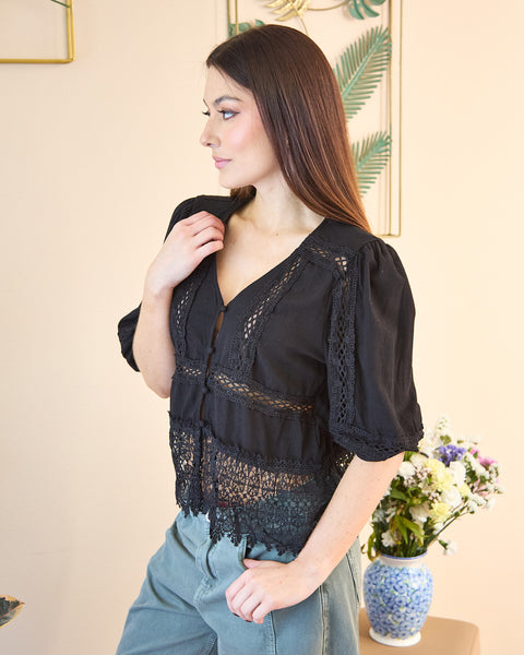 Blusa Guipiur Boho Negro