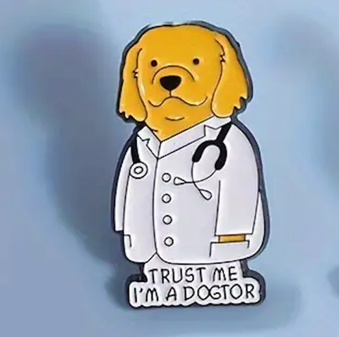Pin esmaltado Perro doctor