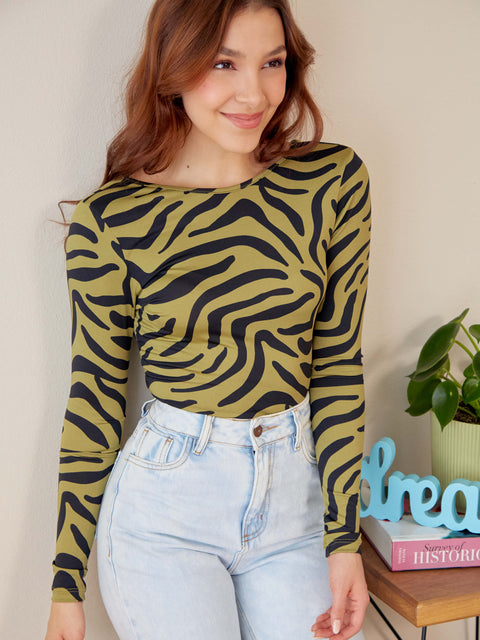 Body Manga Larga Espalda Cruzada Animal Print Cebra Fondo Verde