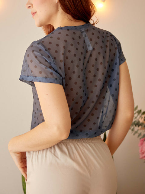 Camiseta Manga Corta En Malla Estampada Pepas Gris